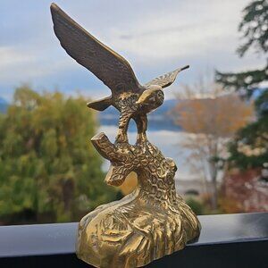 Eagle Brass Statue Figurine Perched On Log MCM Vintage Bird Hunting Fishing